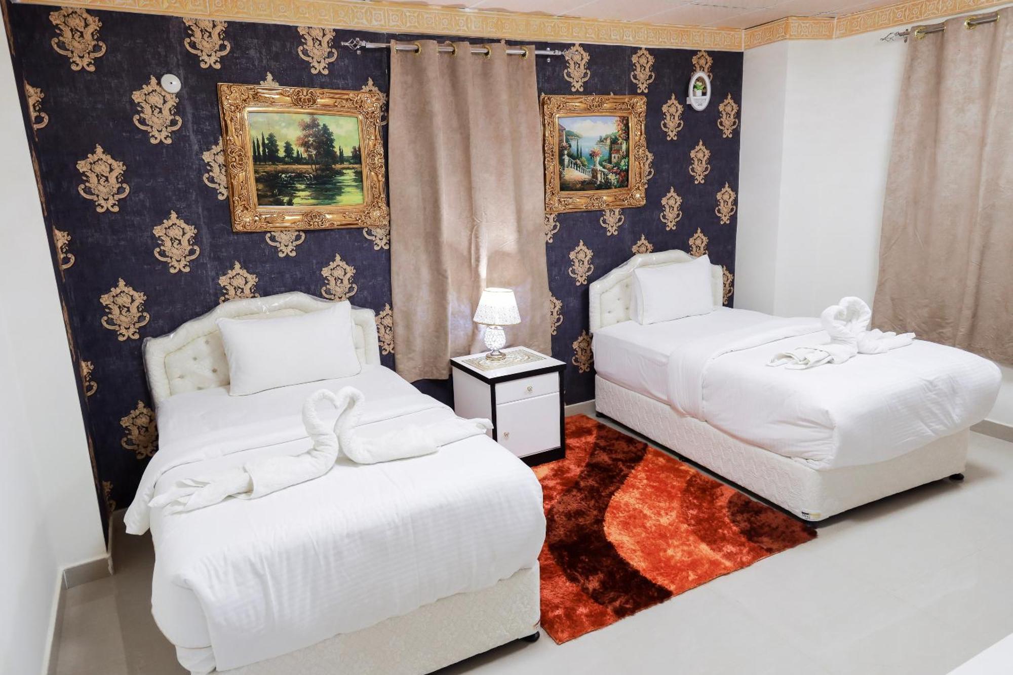 Capital O 141 Golden Rays Hotel Ibra Ngoại thất bức ảnh